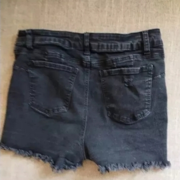 Women shorts size 9 - Picture 2 of 4